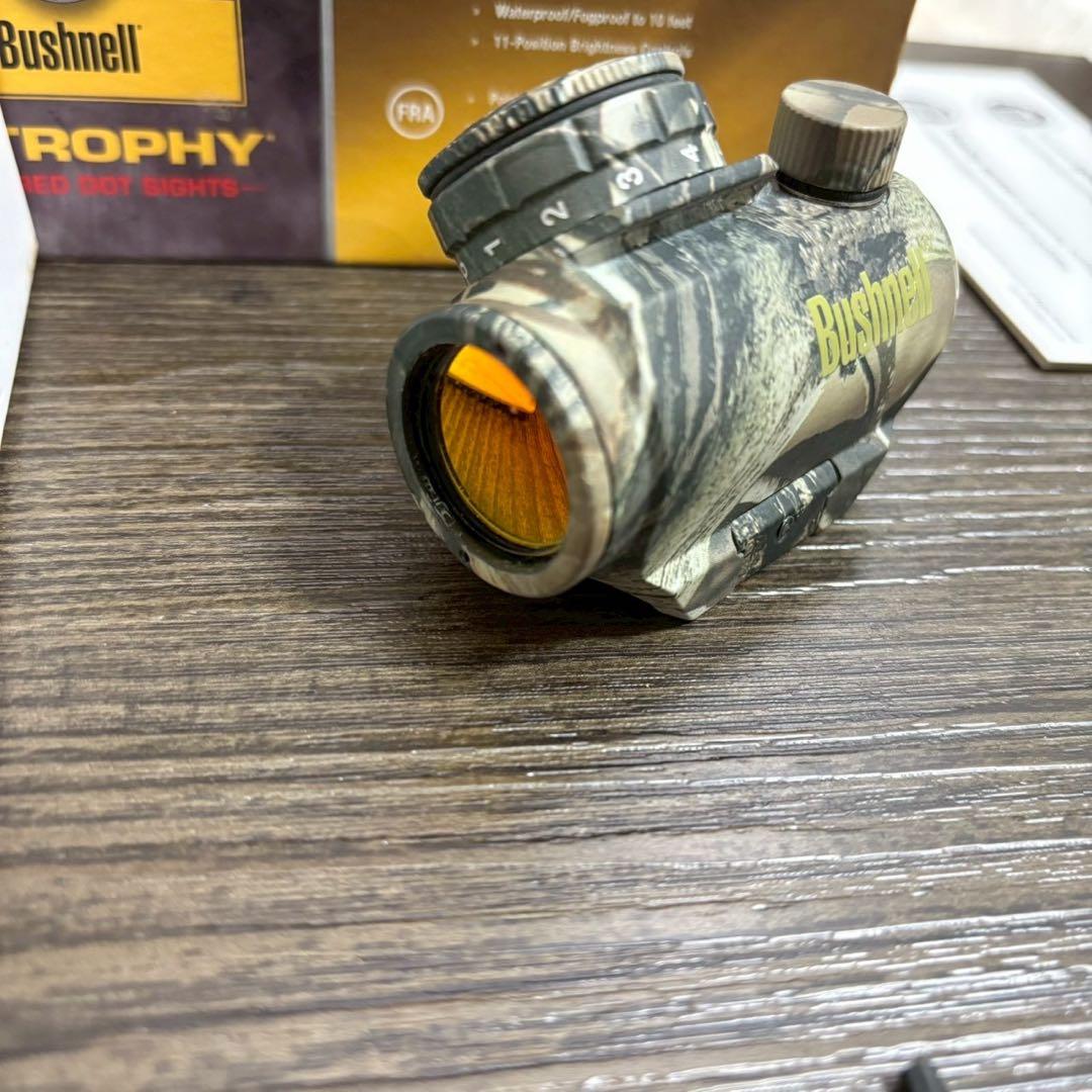 Bushnell TRS-25ドットサイト　実物
