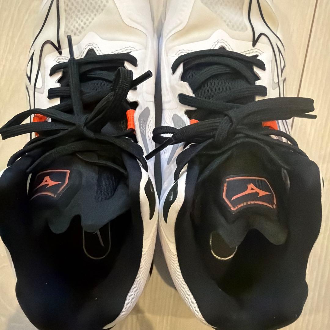 ミズノ（MIZUNO）バレーボールシューズ ウエーブライトニング 24cm