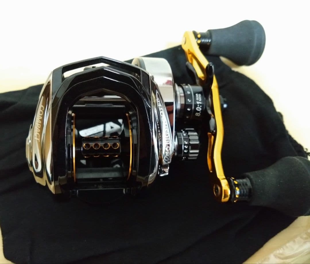 AbuGarcia レボビッグシューターコンパクト8　替えスプール＆新品ライン付