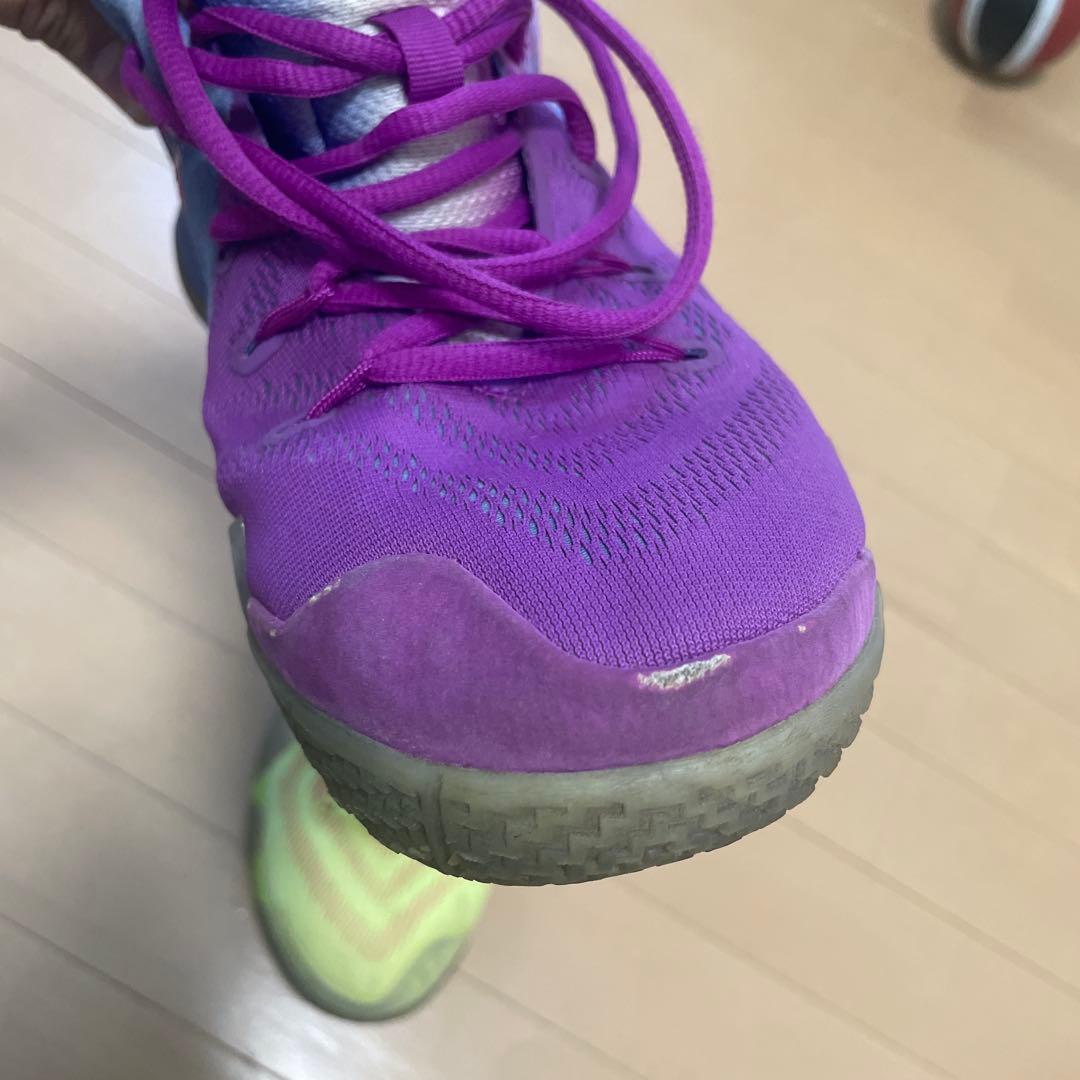 カイリー4 kyrie4