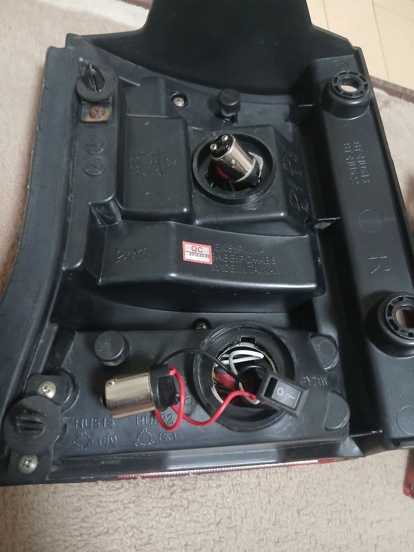 クリスタルアイ L375S/L385S用テールランプ、ガーニッシュ
