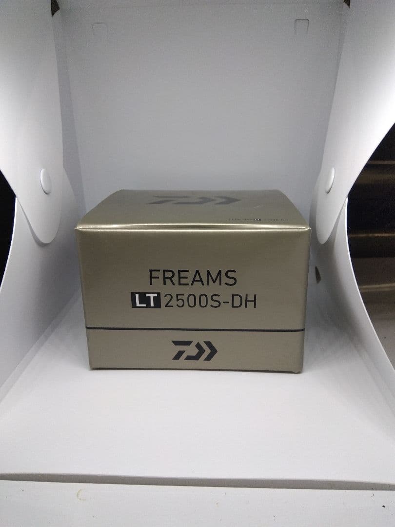 ダイワフリームスLT2500DHシングルハンドル、替えスプール付き