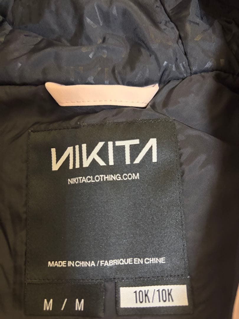 NIKITAソフトピンクスノーウェアセット