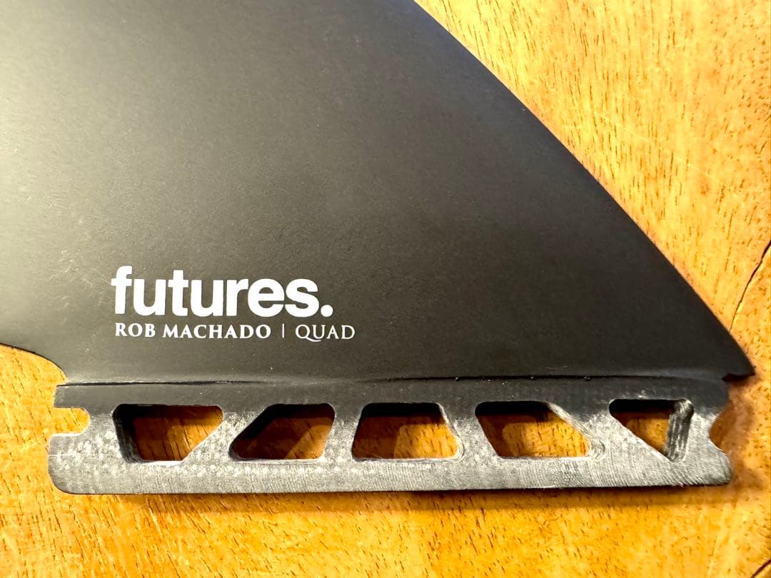 新品未使用futures Rob Machadoクアッドフィン フィンケース付