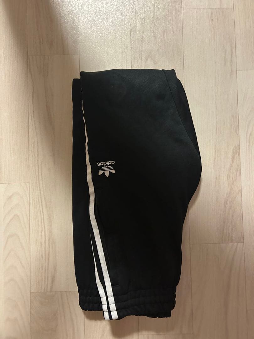 アディパン M adidas パンツ スウェット
