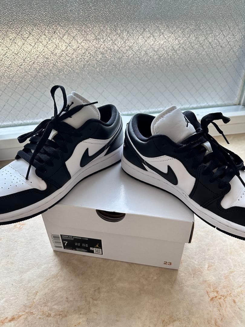 Air Jordan 1 Low ブラック/ホワイト 7サイズ