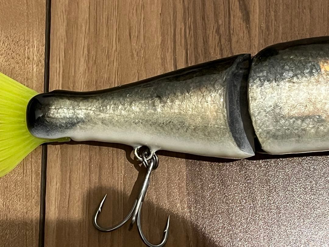 ジョインテッドクローマグナム 魚皮