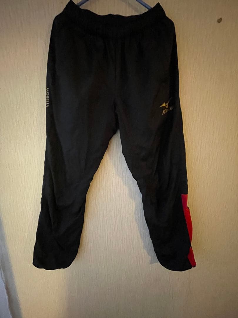 ミズノ　モレリア　ピステ　上下　Ｍサイズ