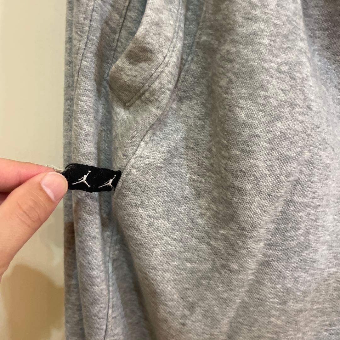 Jordan グレー フード付きジャケットとパンツセット