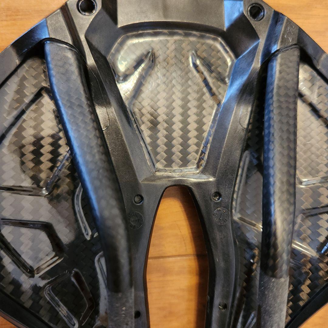 スペシャライズドS-WORKS POWER CARBON SADDLE 159g