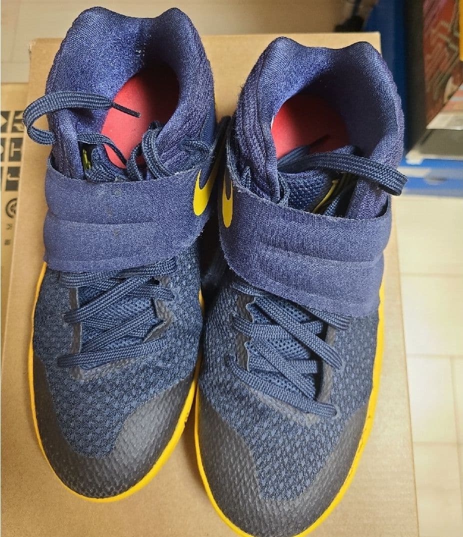 KYRIE2 GS バスケ バッシュ NIKE