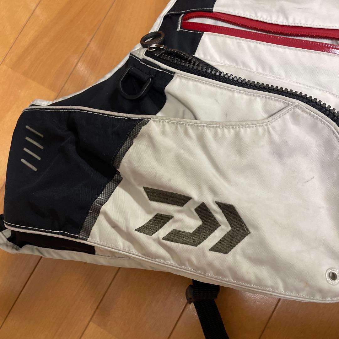 え*ん様 DAIWA TOURNAMENT ライフジャケット　DF-3104