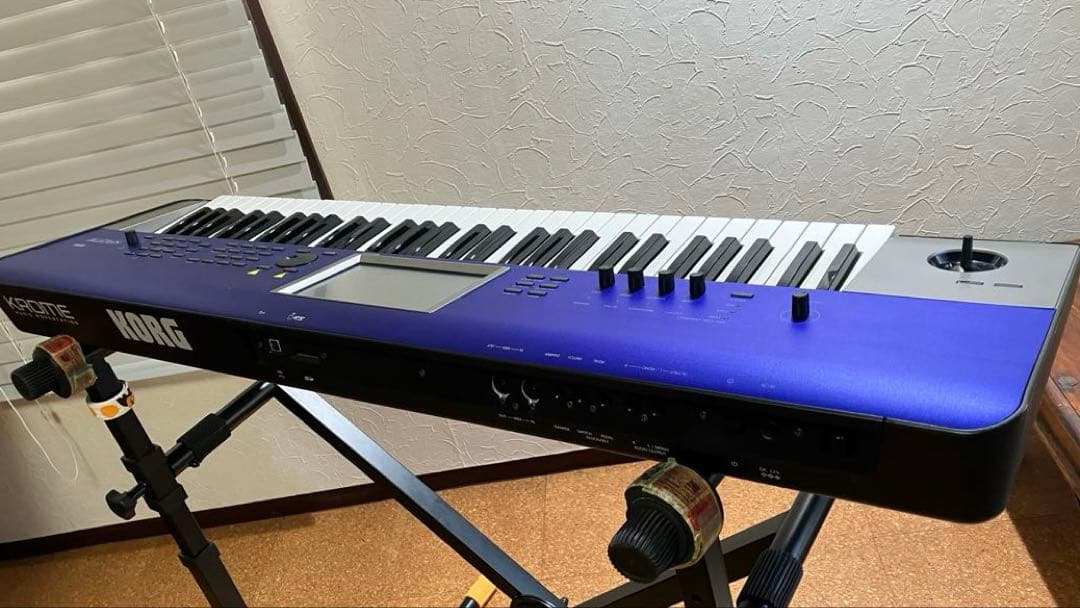 KORG KROME 61鍵 BLUEシンセサイザー（メンテナンス済み）