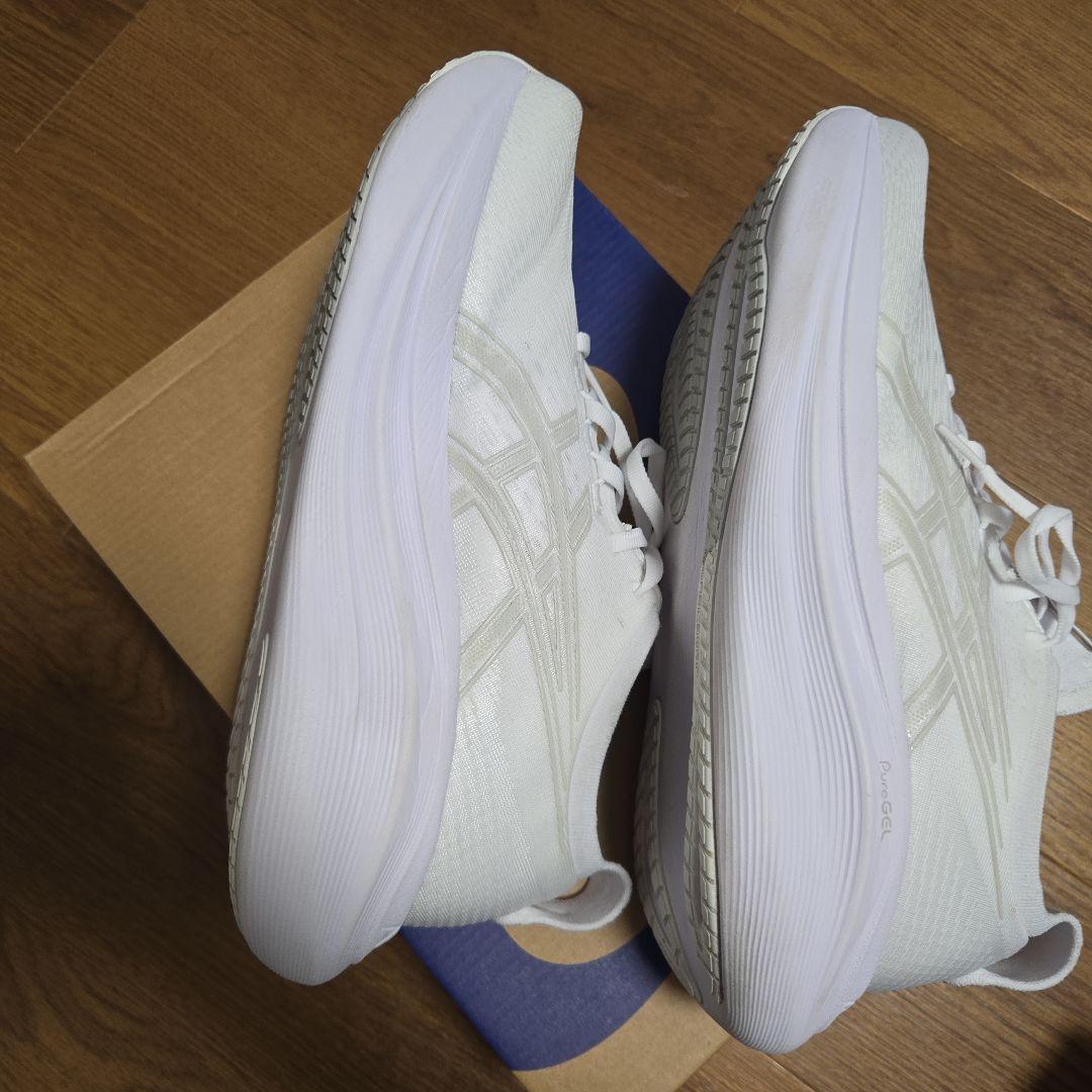 ASICS GEL-NIMBUS 27 ホワイト 27.5cm