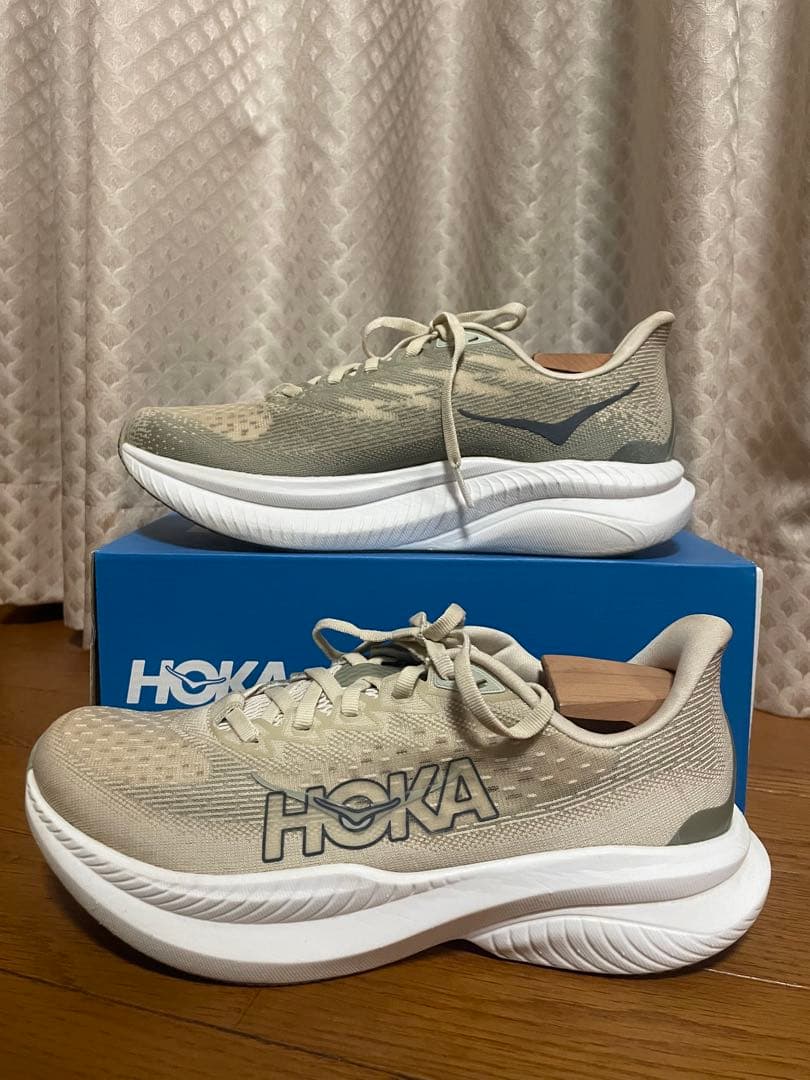 HOKA ホカオネオネ ランニングシューズ 25.5cm