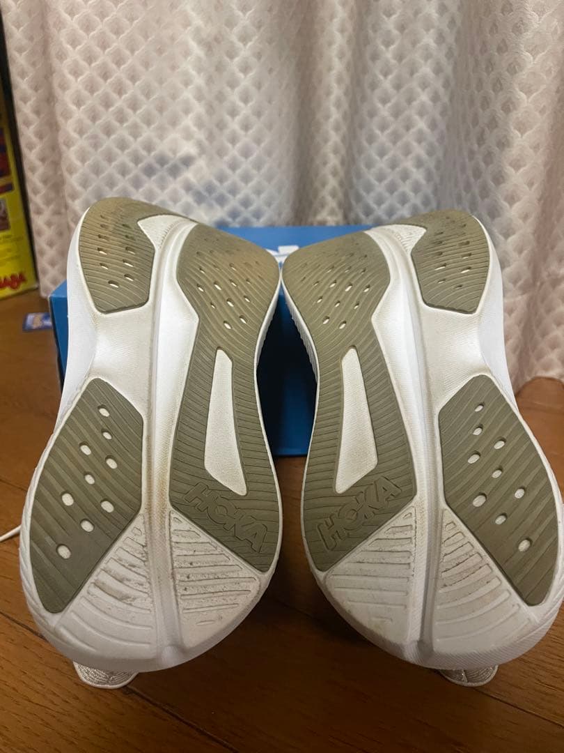 HOKA ホカオネオネ ランニングシューズ 25.5cm