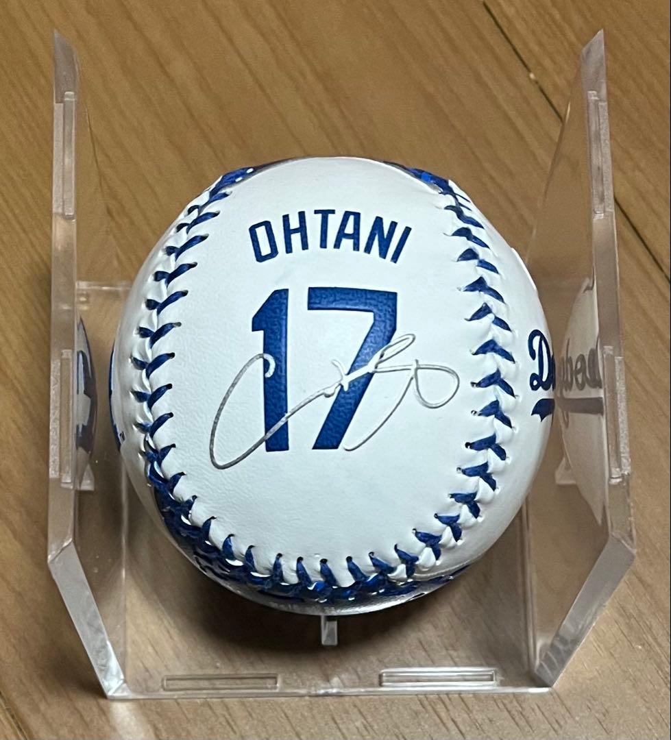 大谷翔平　ドジャース スタジアム 限定　ボール　サイン刺繍入り　　レア　ラスト