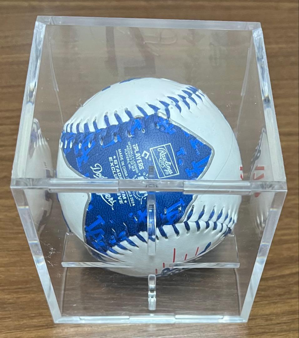 大谷翔平　ドジャース スタジアム 限定　ボール　サイン刺繍入り　　レア　ラスト