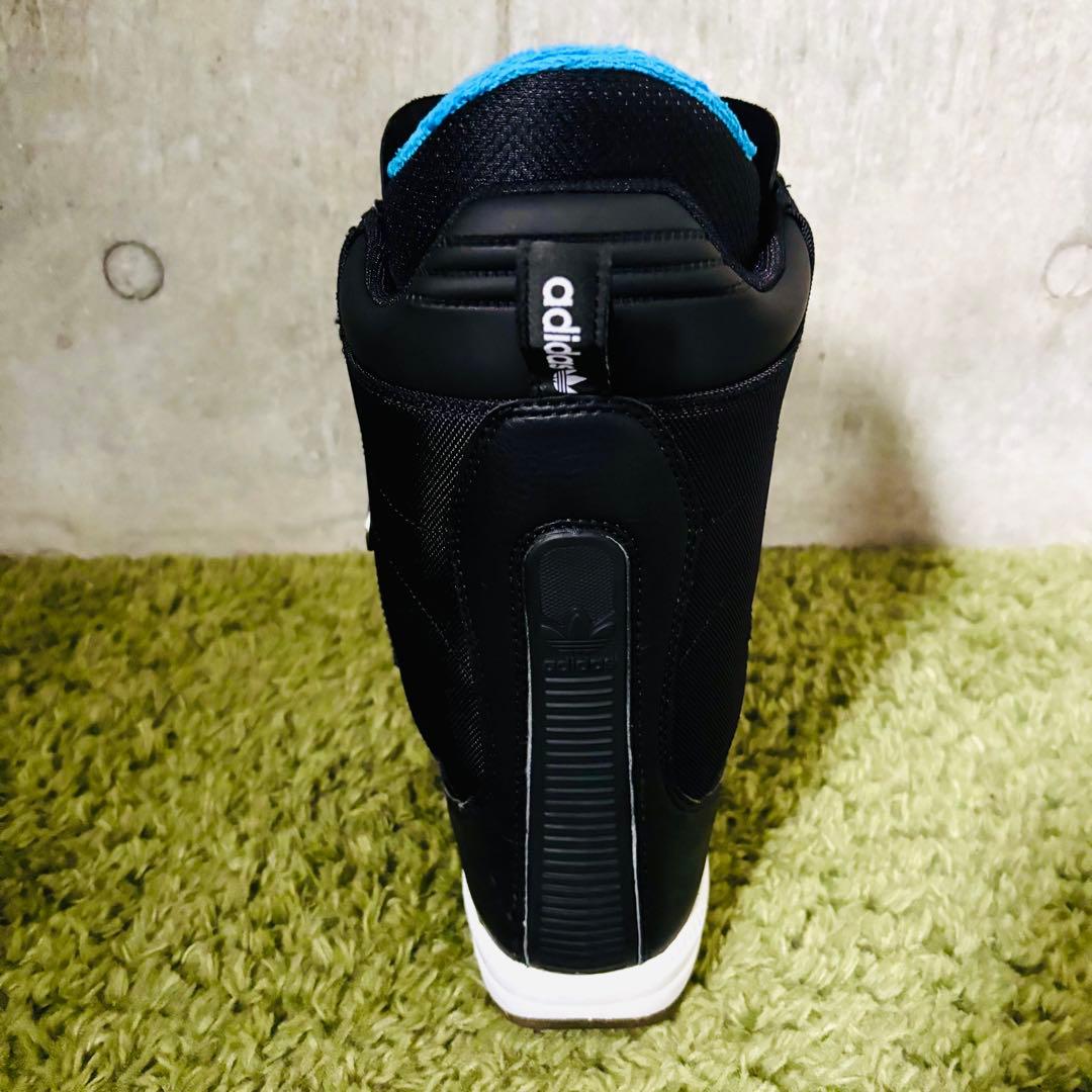 ほぼ新品 adidas SAMBAスノーボードブーツ 27.5　箱付き