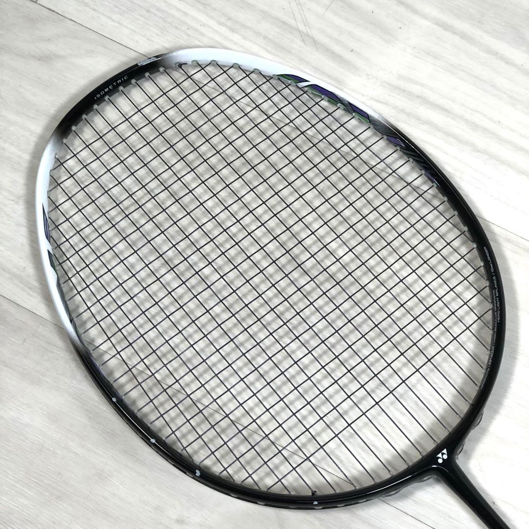 YONEX ヨネックス　バドミントンラケット　NANOFLARE200 4UG5