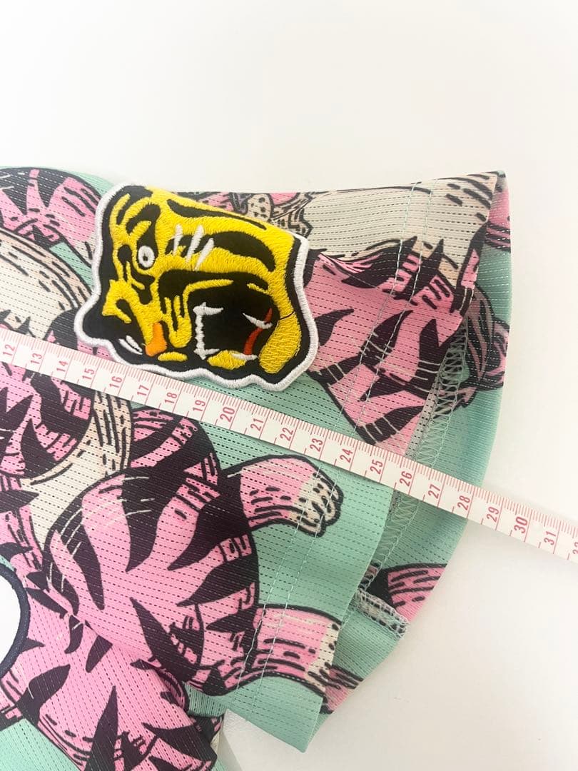 【限定品❣️】阪神タイガース　MULGA コラボ　ユニフォーム　Sサイズ　野球
