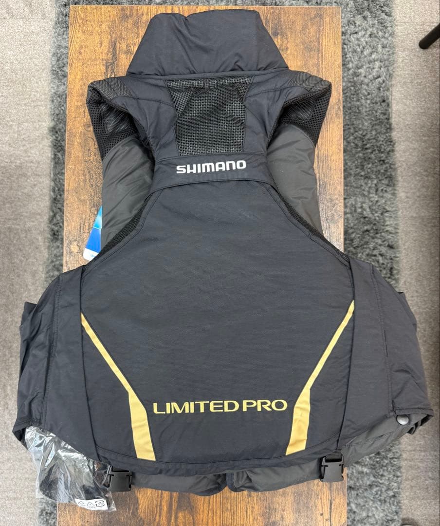 ⭐︎新品・未使用⭐︎シマノ　LIMITED PRO フローティングベスト