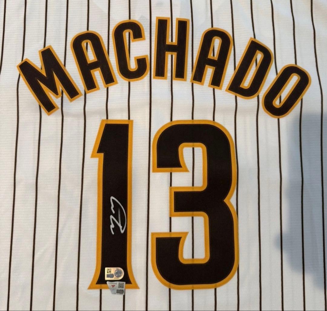 MLB パドレス　マニー　マチャド　サイン　ユニフォーム