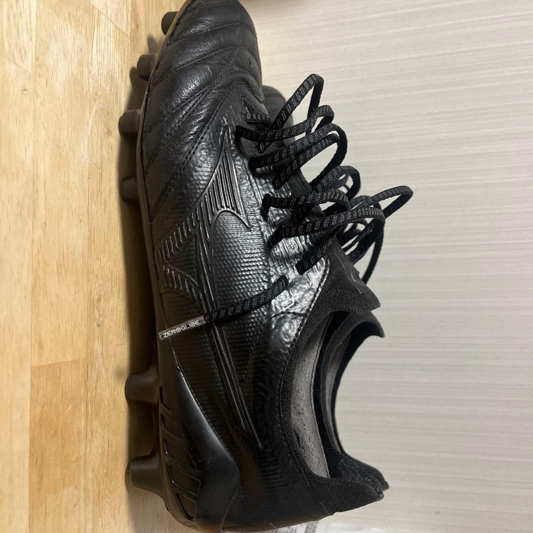［国内1000足限定］Mizuno Morelia NEO ブラック スパイク