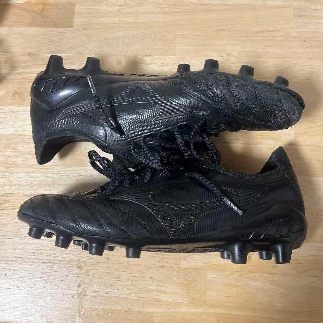 ［国内1000足限定］Mizuno Morelia NEO ブラック スパイク