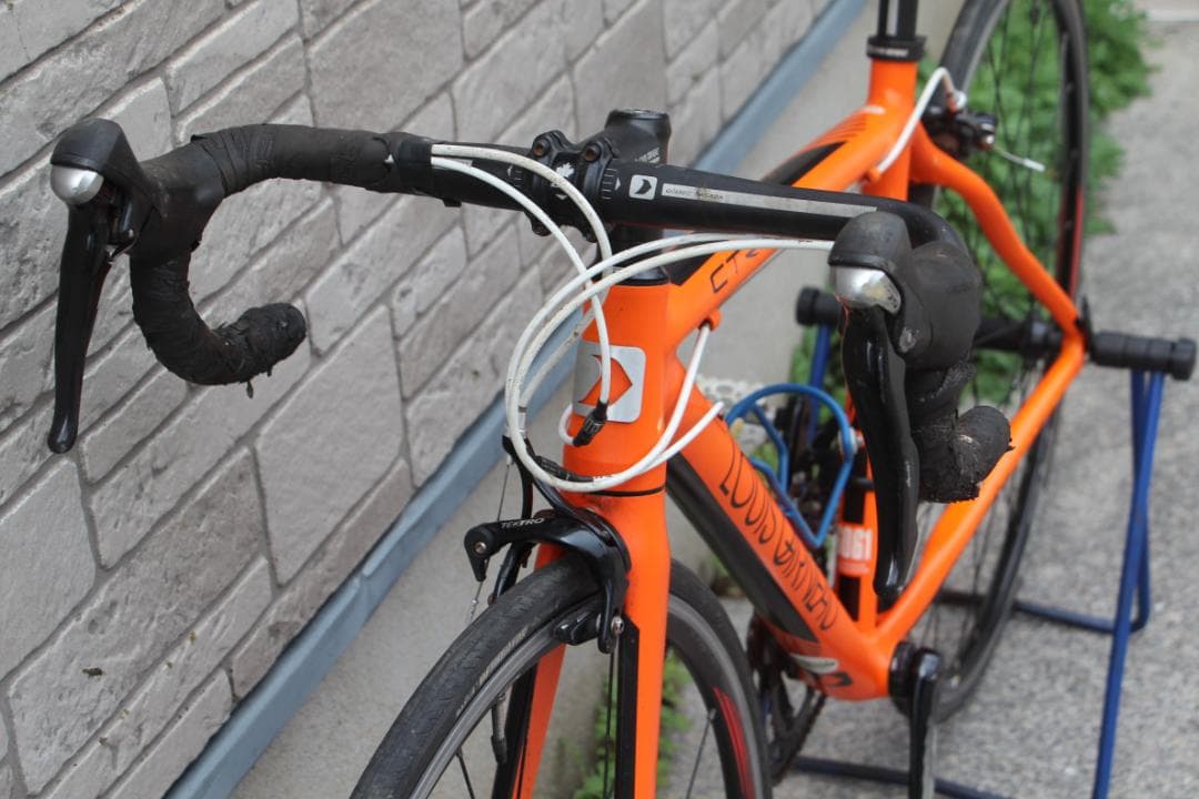 引き取り限定♪人気のルイガノ♪CTR-COMP♪リア11速♪ロードバイク入門に♪