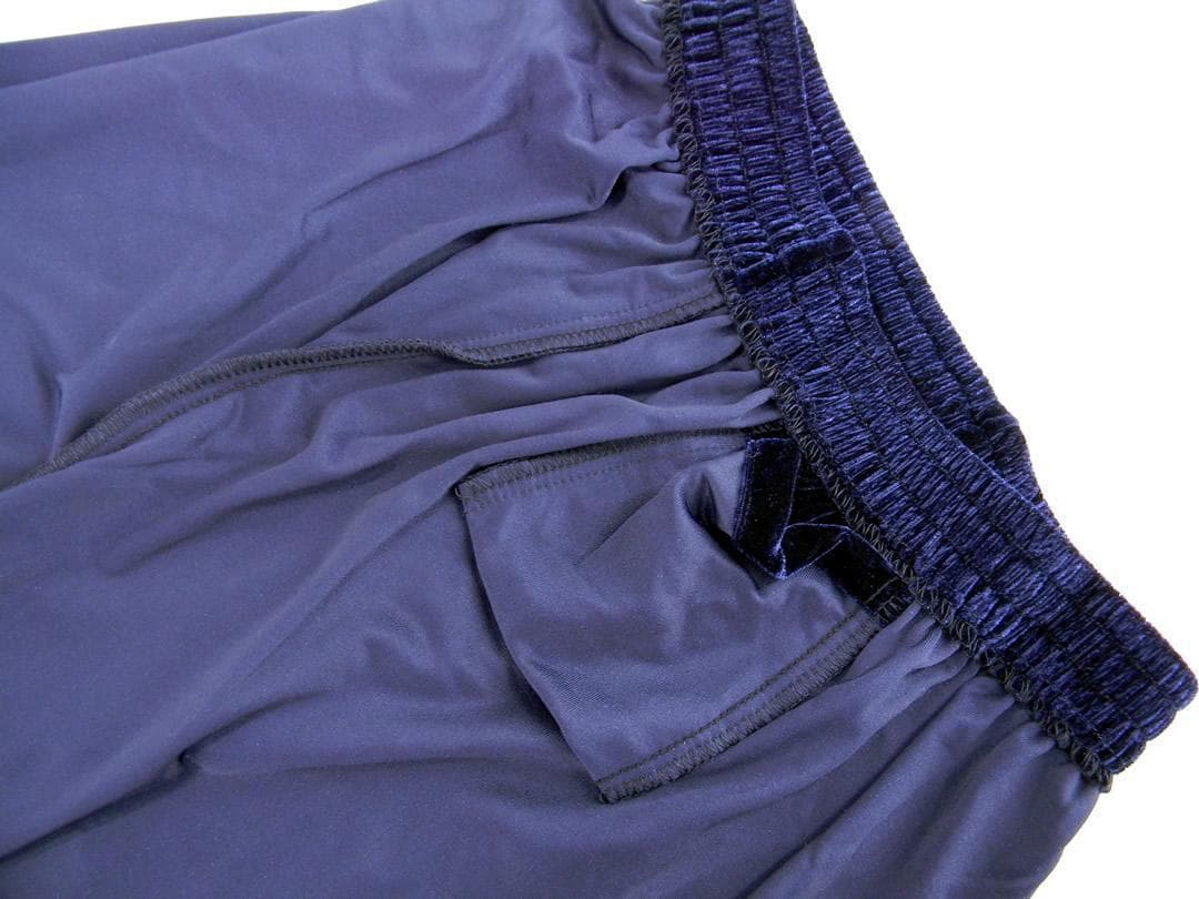 太極拳 ベロア調 太極服 上下 Mサイズ 男女両用 藏青色【新品】