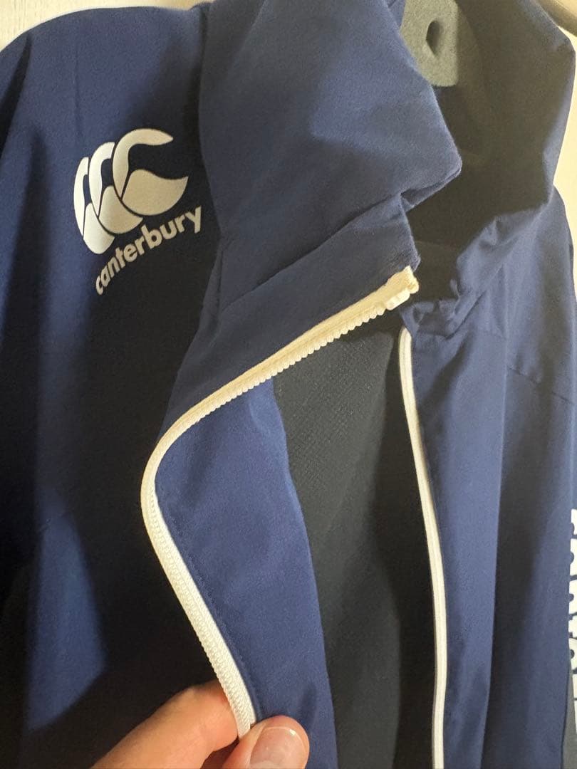 ★【昨年NEWモデル】canterbury フード付きジャケット XL 美品！
