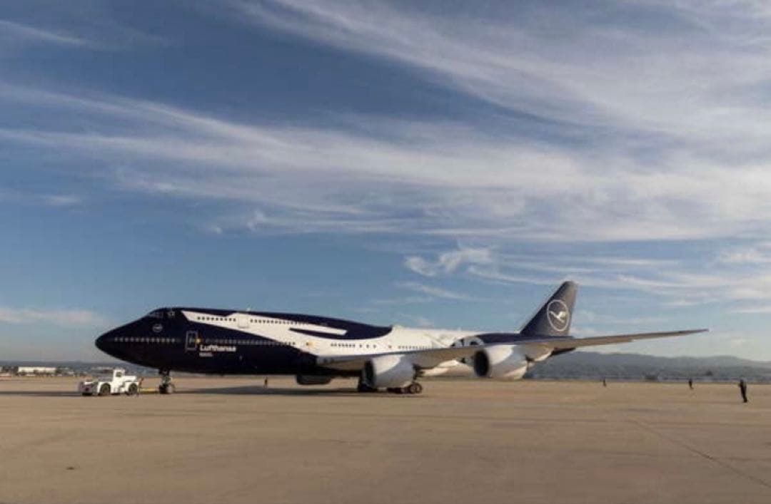 ルフトハンザ 100周年 1/200 合金製 B787-9 コレクタブルBOX