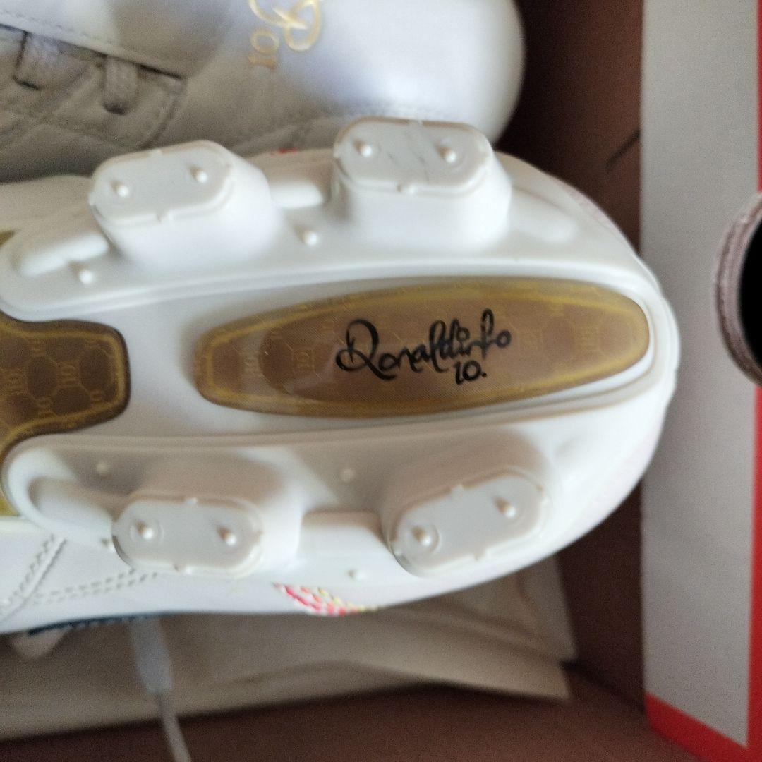 値下げ中！NIKE TIEMPO RONALDINHO HG