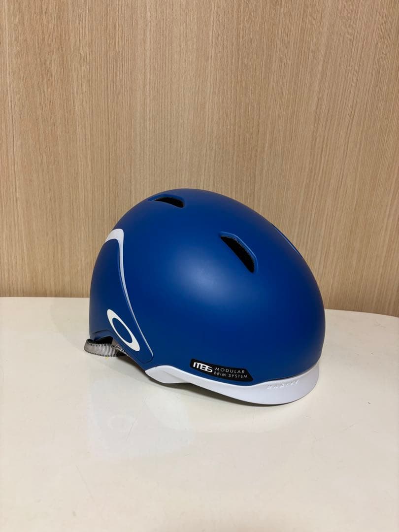 オークリー ヘルメット mod3 Lサイズ美品