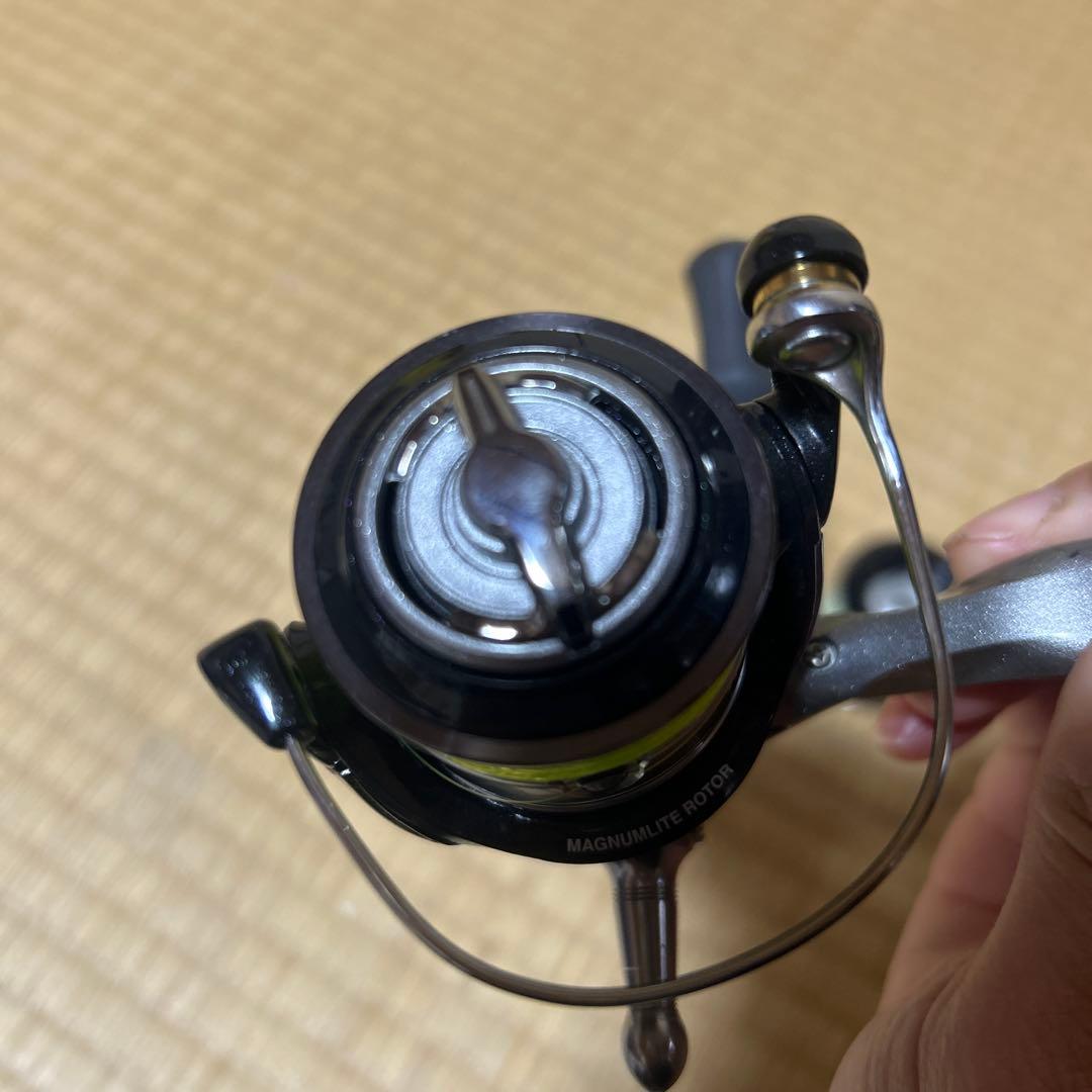 SHIMANO 12レアニウムCI4＋　C2000HGS 予備スプール付