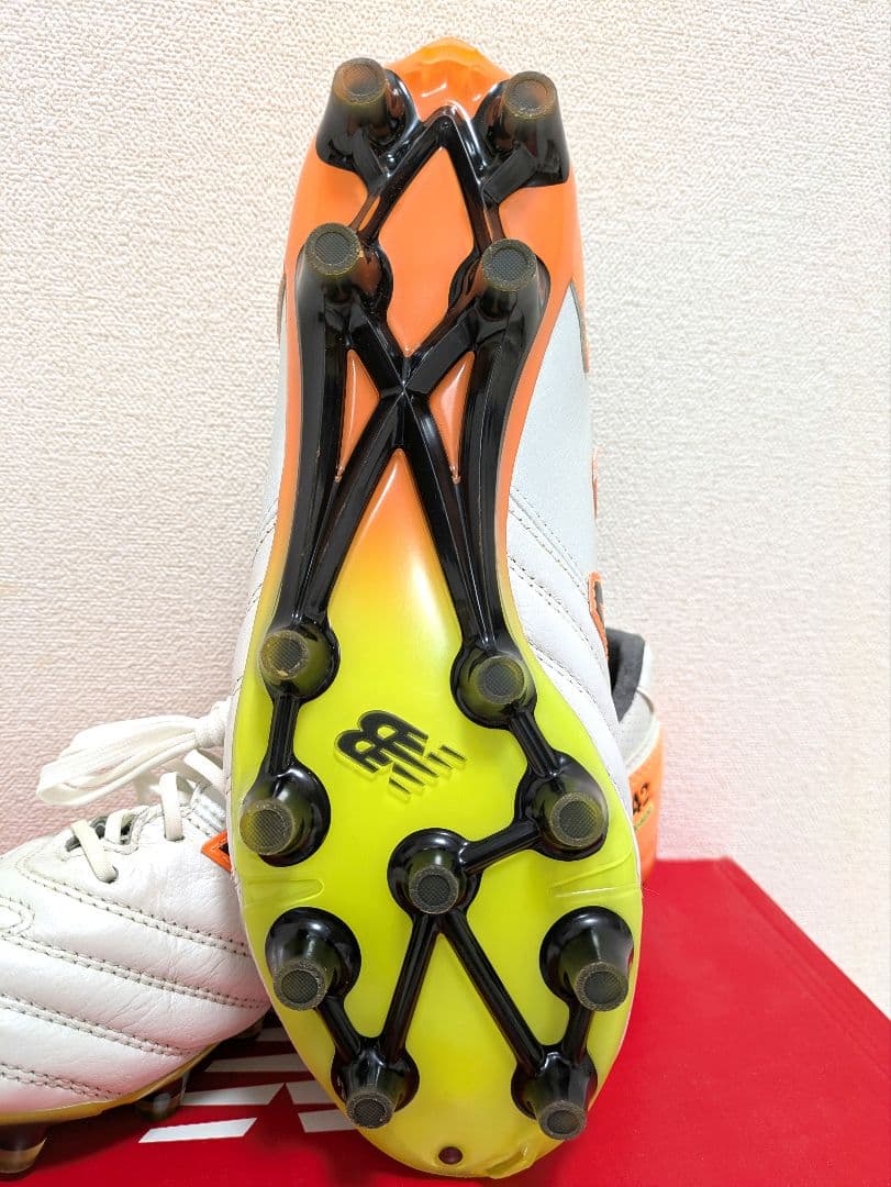 New Balance 442 サッカースパイク ホワイト/オレンジ 28センチ