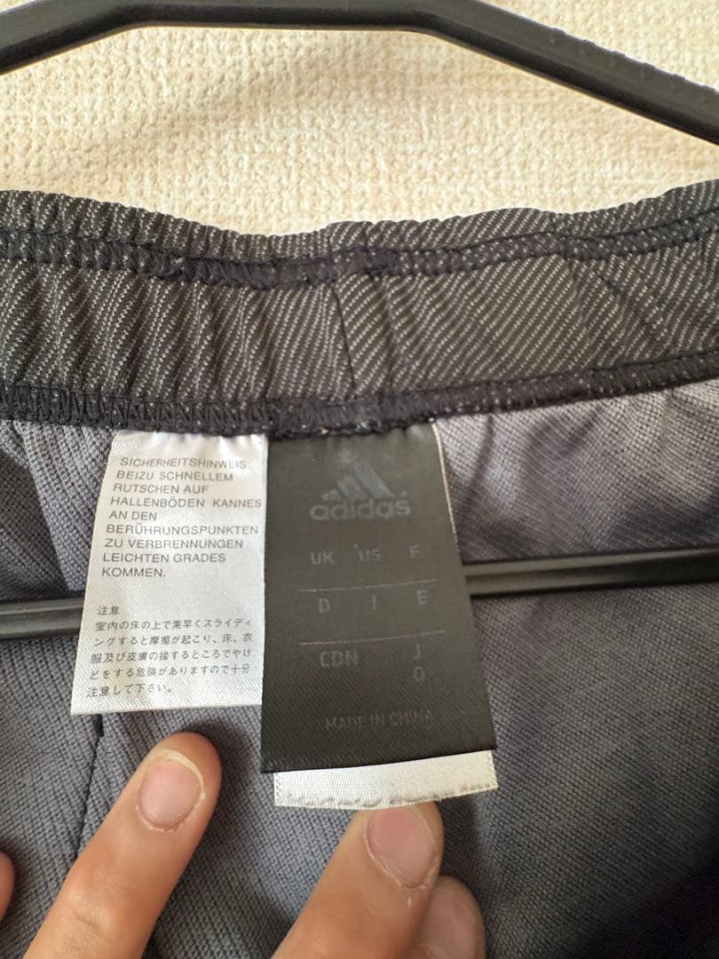 adidas デニム風ジャージ　セットアップ