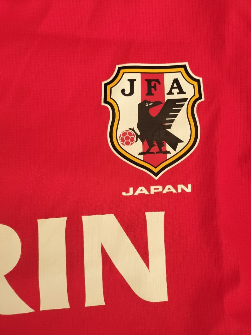 サッカー 日本代表 ハイネックピステ
