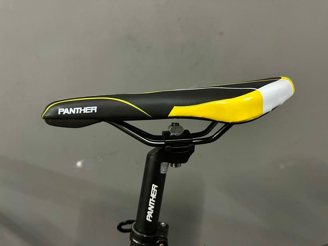 未使用 PANTHER クロスバイク 700C シマノ変速 スポーツバイク