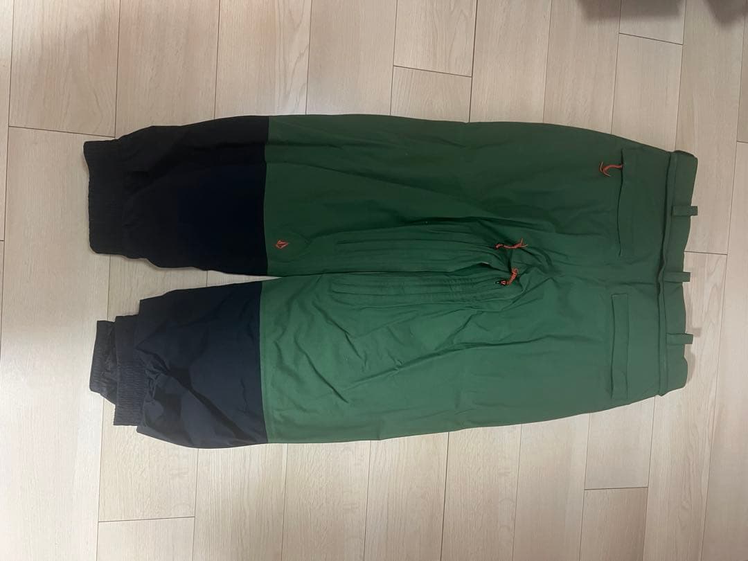 VOLCOM ボルコム PT G0652302 スノーボードウェア　パンツのみ