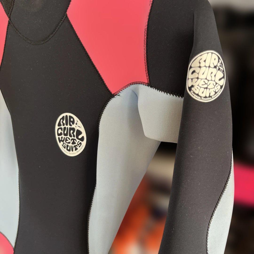 Rip Curl リップカール3ミリフルスーツ 黒/ピンク/水色定価42,500