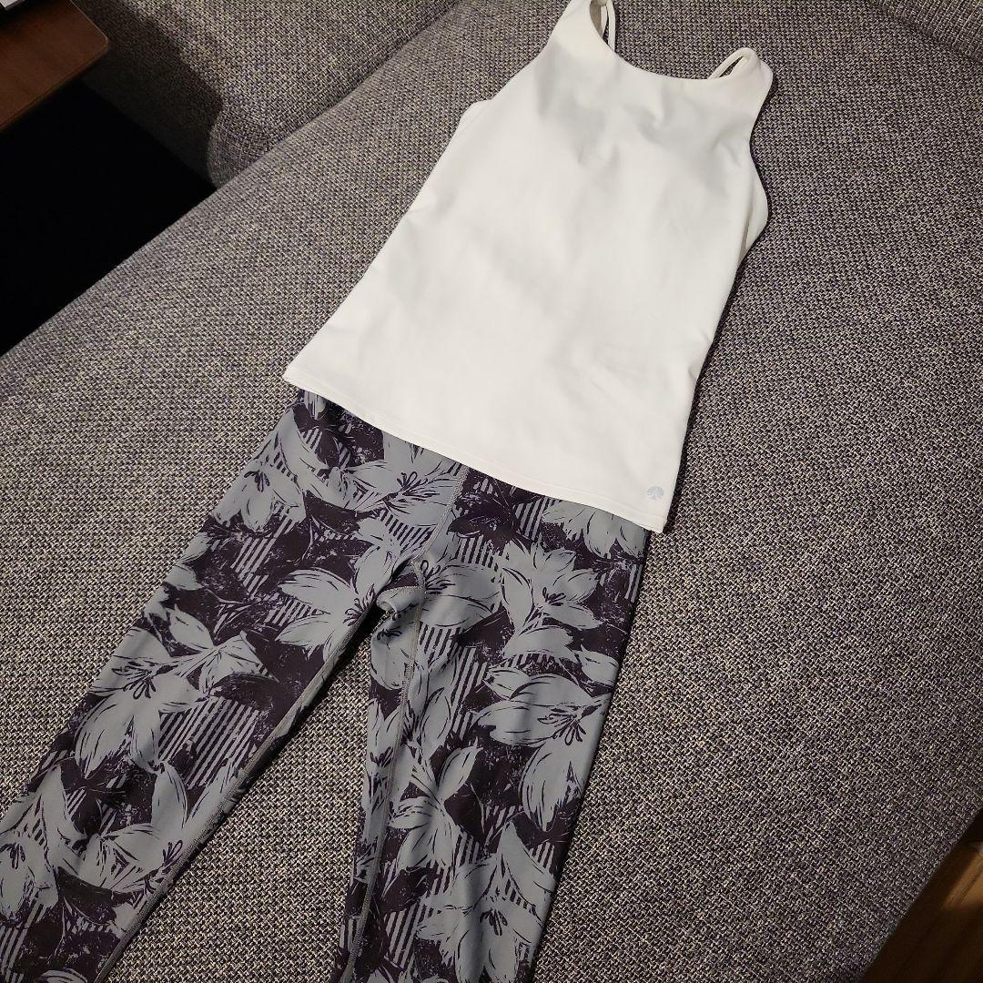 美品 SUKALA タンクトップ&レギンス セットアップ Sサイズ ヨガウェア