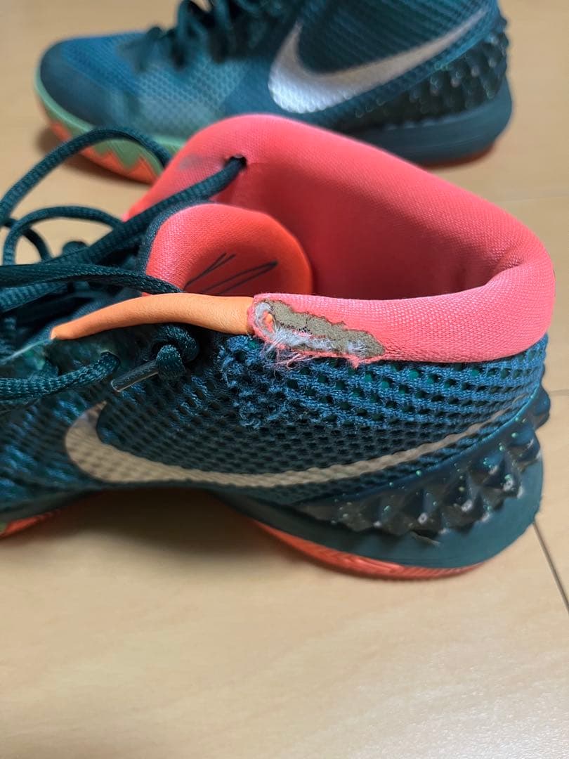 Nike Kyrie 1 バスケットボールシューズ