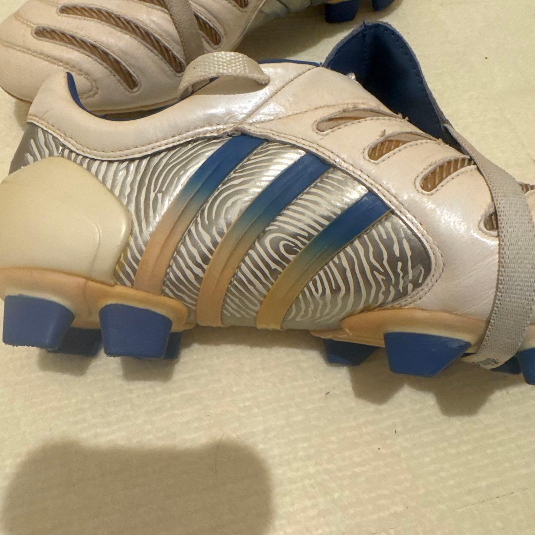 adidas プレデターパルス　FG ベッカムモデル