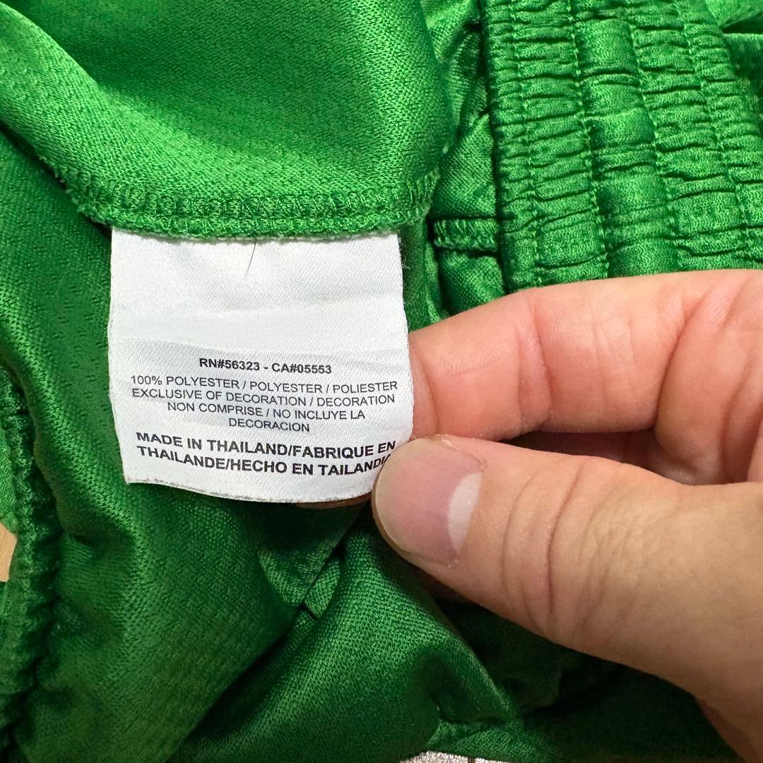 NIKE ナイキ　半ズボン　スポーツウェア　グリーン　人気カラー　古着　XL