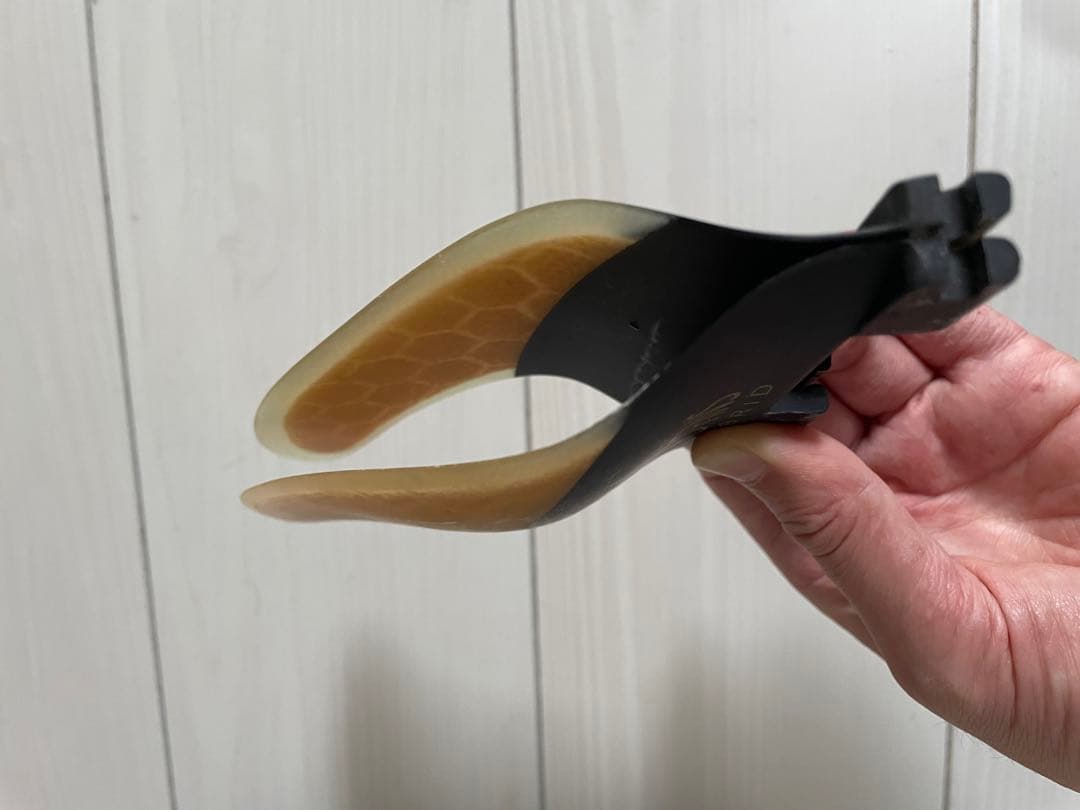 AU FINS トライフィンセット ハニカム構造