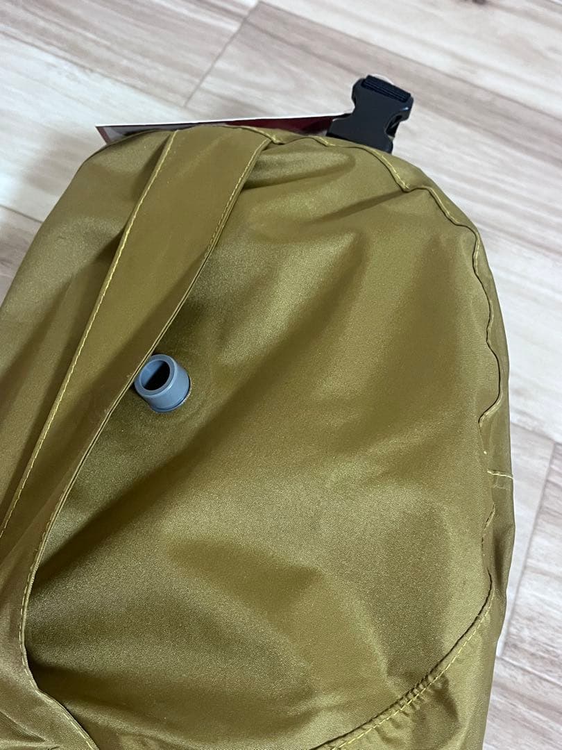 Coleman コンパクトインフレーターマット 室内１回半日使用
