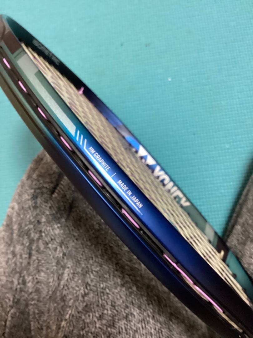ヨネックスEゾーン100 カバー付き