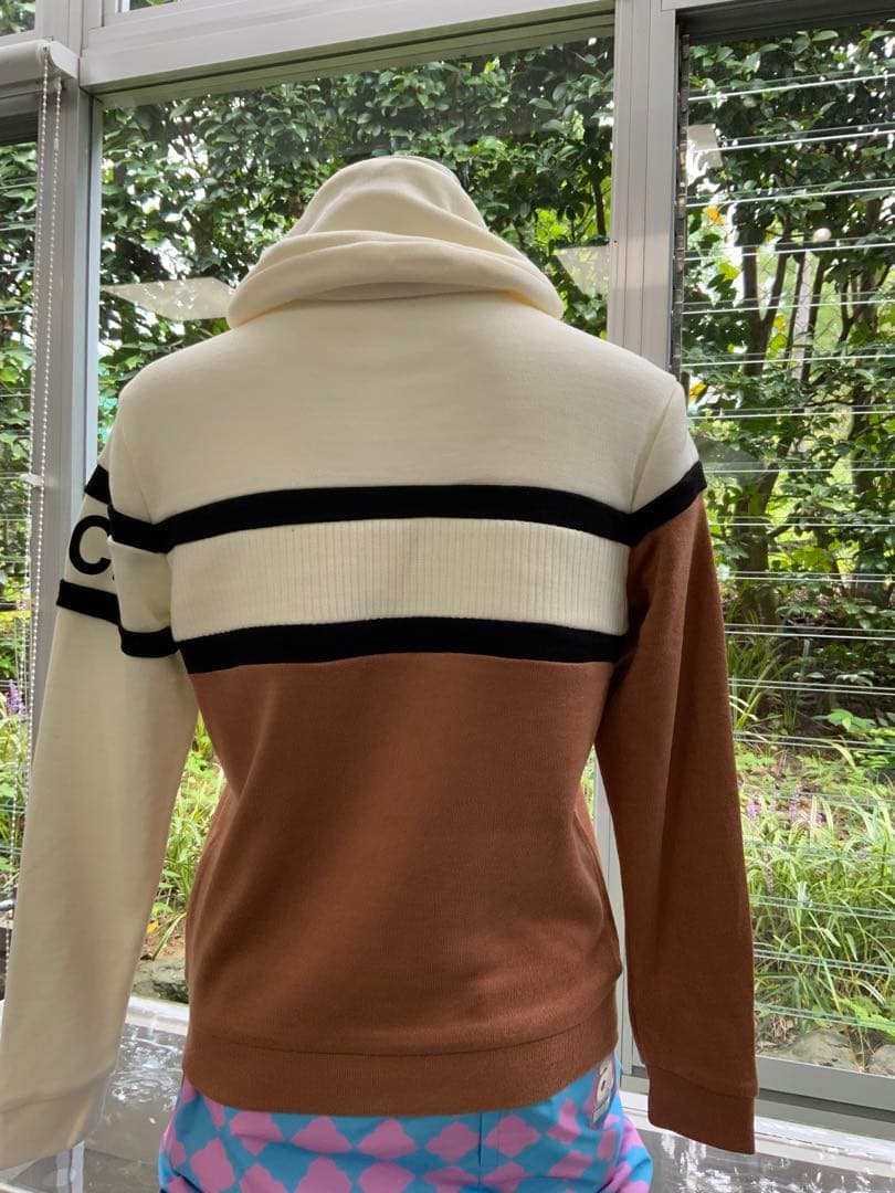 長袖プルオーバー